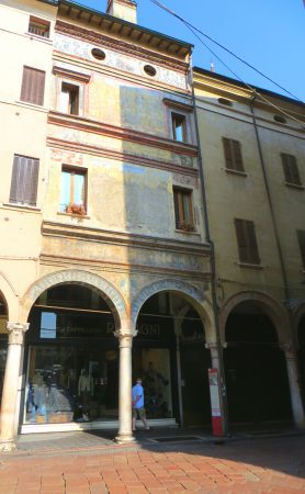 Mantua facade 01